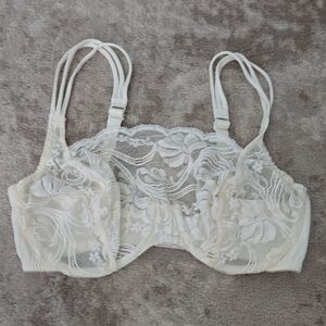 Special Request By Glamorise‎ Cream Lace Bra Intimates Size 34C